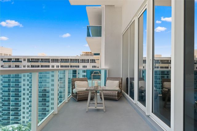 102 24th St PH-1610, Miami Beach, FL 33139