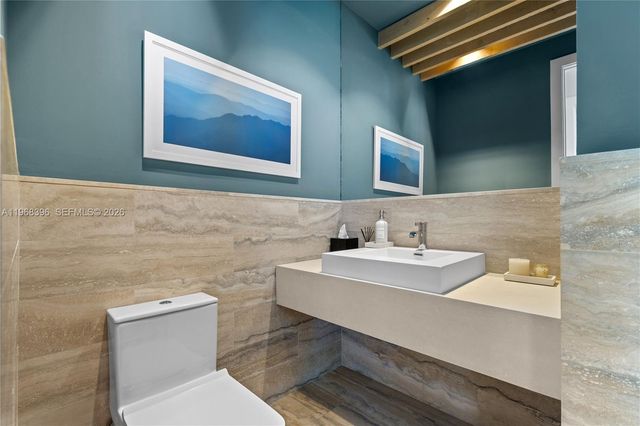 102 24th St PH-1610, Miami Beach, FL 33139