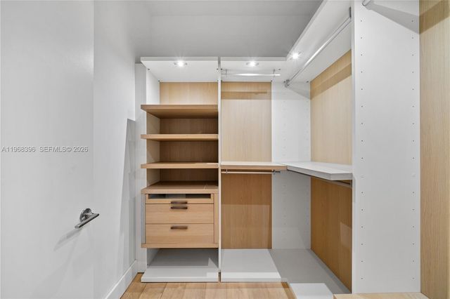 102 24th St PH-1610, Miami Beach, FL 33139