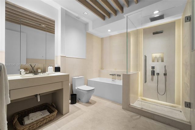 102 24th St PH-1610, Miami Beach, FL 33139