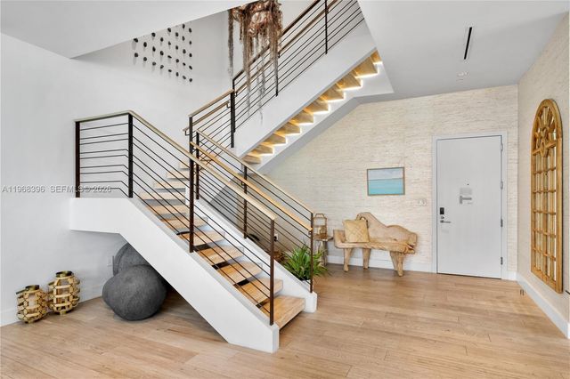 102 24th St PH-1610, Miami Beach, FL 33139