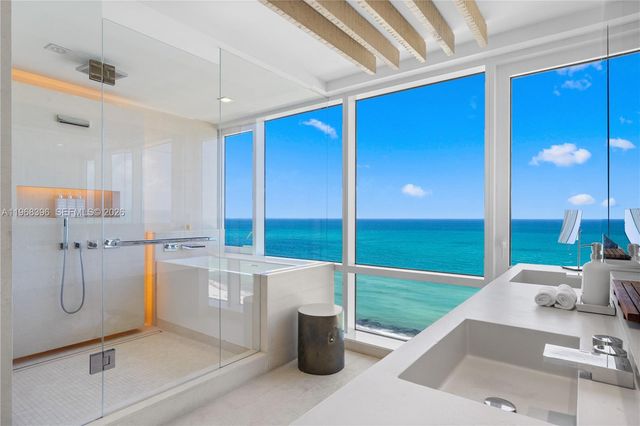 102 24th St PH-1610, Miami Beach, FL 33139