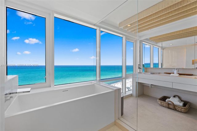 102 24th St PH-1610, Miami Beach, FL 33139