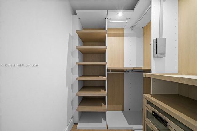 102 24th St PH-1610, Miami Beach, FL 33139