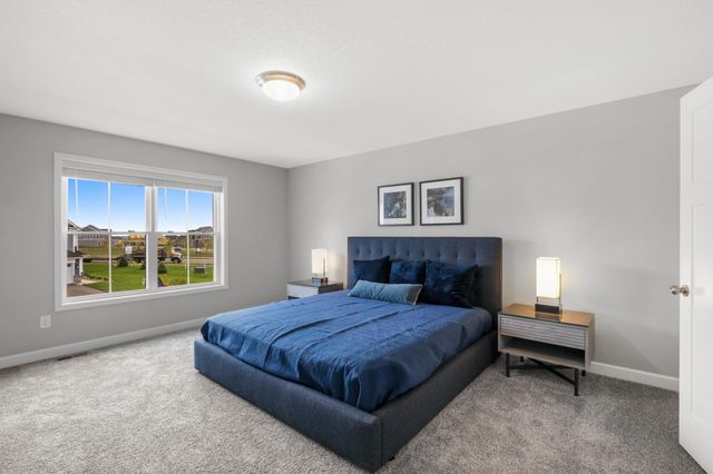 9393 4th Street N, Lake Elmo, MN 55042