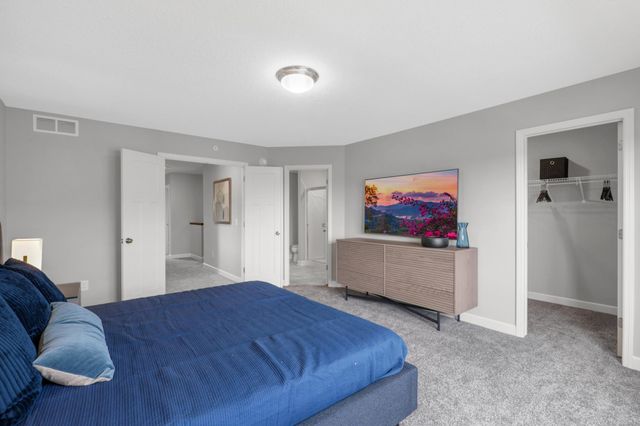 9393 4th Street N, Lake Elmo, MN 55042