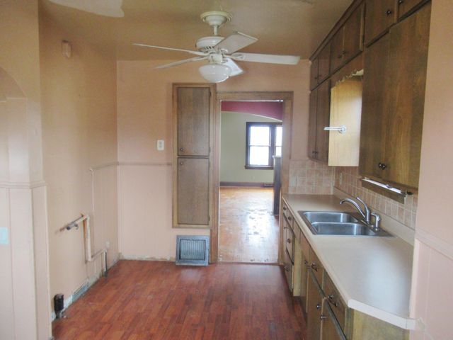 4432 James Avenue N, Minneapolis, MN 55412