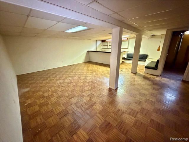 29265 Van Laan Drive, Warren, MI 48092