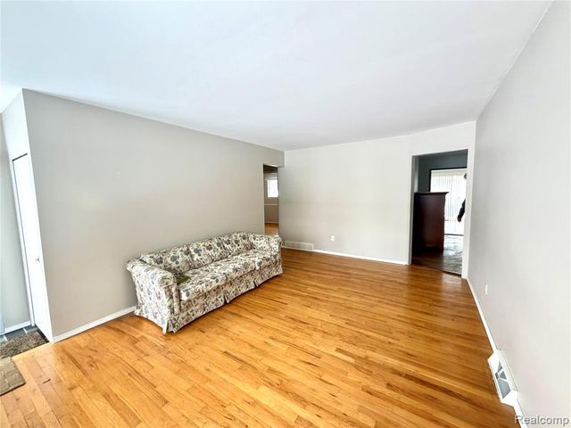 29265 Van Laan Drive, Warren, MI 48092