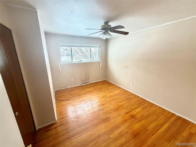 29265 Van Laan Drive, Warren, MI 48092