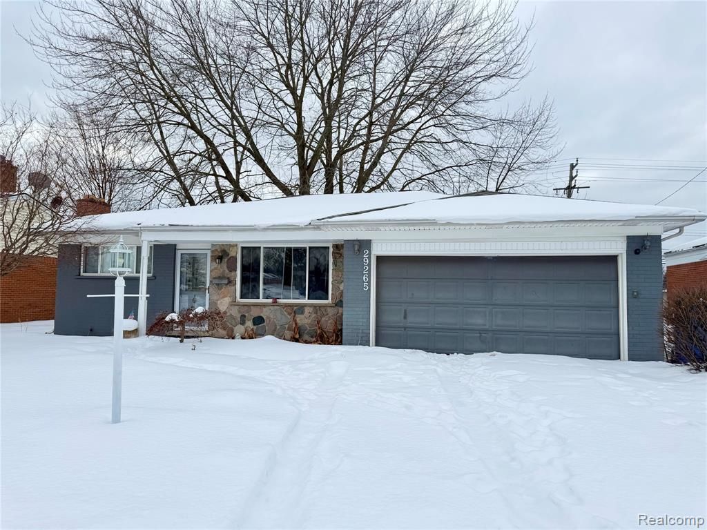 29265 Van Laan Drive, Warren, MI 48092