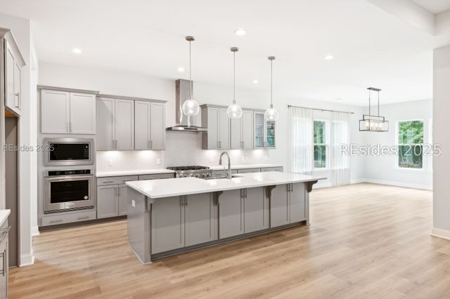 639 Azalea Dr, Hardeeville, SC 29927