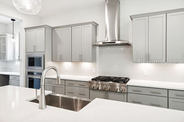 639 Azalea Dr, Hardeeville, SC 29927