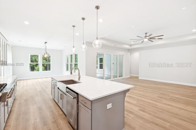 639 Azalea Dr, Hardeeville, SC 29927