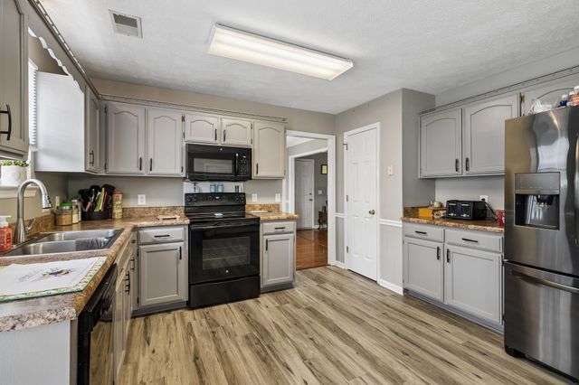 512 Decherd Ln, Smyrna, TN 37167