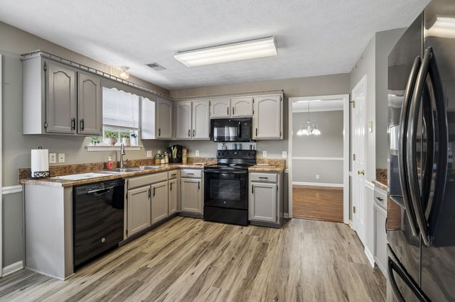 512 Decherd Ln, Smyrna, TN 37167