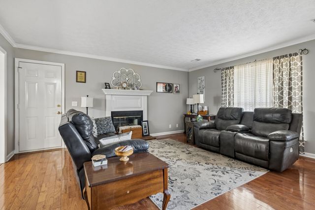 512 Decherd Ln, Smyrna, TN 37167