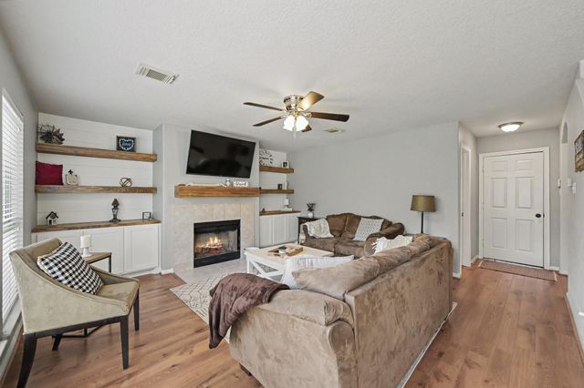 13326 Enchanted Way Drive, Montgomery, TX 77356