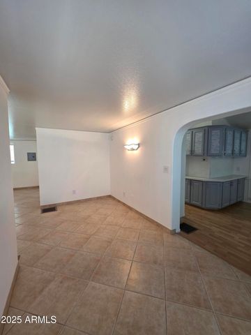 7750 E BROADWAY Road 619, Mesa, AZ 85208