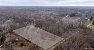 28200 Sherwood Road, Belleville, MI 48111