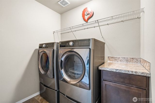 104 Lillian Lane SE, Rainier, WA 98576