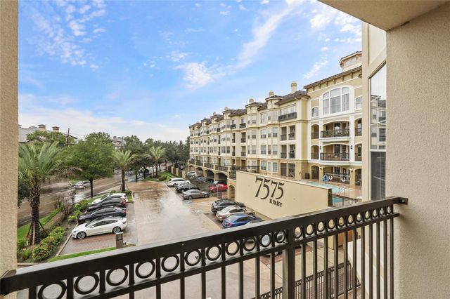 7575 Kirby Drive 3205, Houston, TX 77030