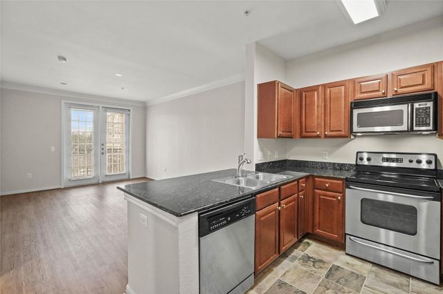 7575 Kirby Drive 3205, Houston, TX 77030