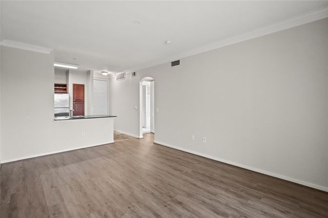 7575 Kirby Drive 3205, Houston, TX 77030
