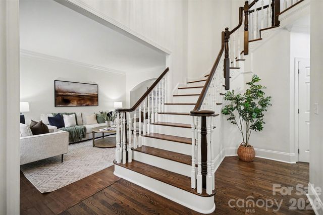 3839 Mountain Cove Drive, Charlotte, NC 28216