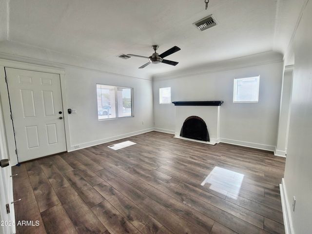 2112 N 24TH Place, Phoenix, AZ 85008