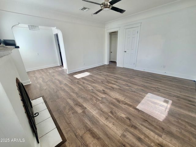 2112 N 24TH Place, Phoenix, AZ 85008