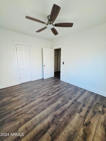 2112 N 24TH Place, Phoenix, AZ 85008