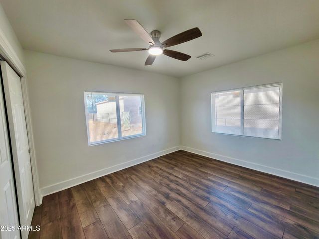 2112 N 24TH Place, Phoenix, AZ 85008