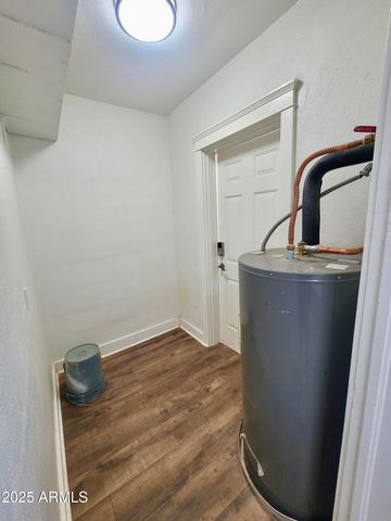 2112 N 24TH Place, Phoenix, AZ 85008