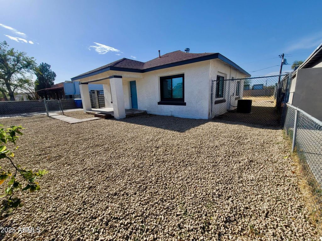 2112 N 24TH Place, Phoenix, AZ 85008 — photo 5