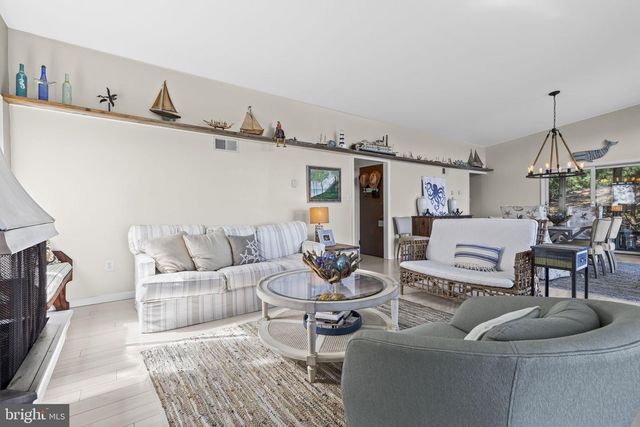 1928 ELM RD, Port Republic, MD 20676