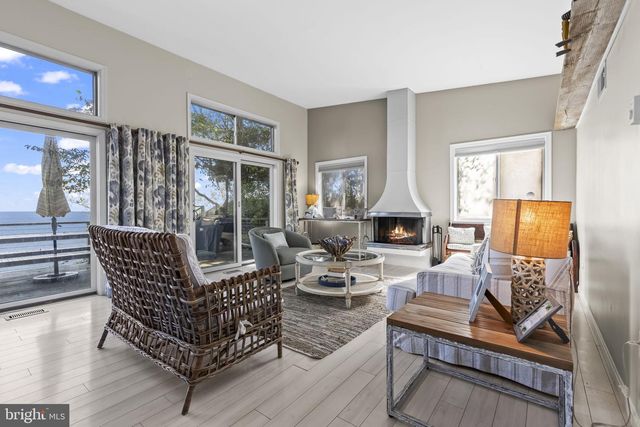 1928 ELM RD, Port Republic, MD 20676