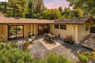 7200 Saroni Dr, Oakland, CA 94611