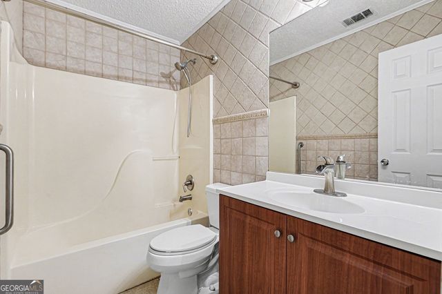 310 Abbington Way, Douglasville, GA 30134