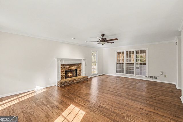 310 Abbington Way, Douglasville, GA 30134