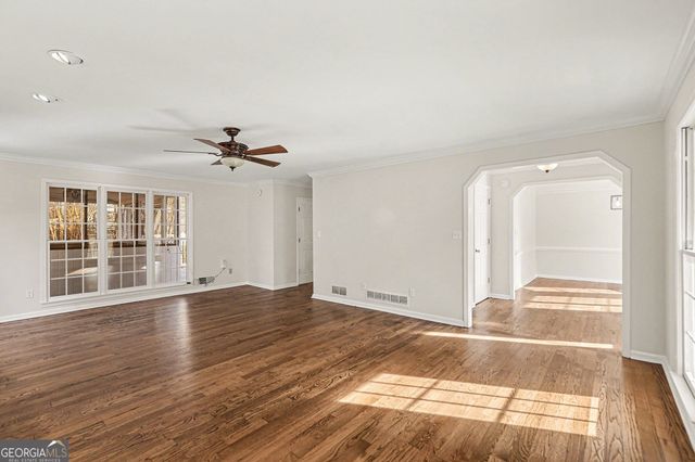 310 Abbington Way, Douglasville, GA 30134