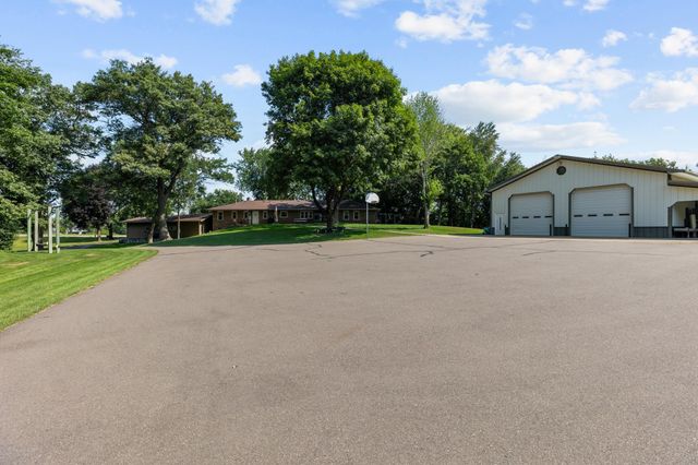 10496 181st Avenue NW, Elk River, MN 55330