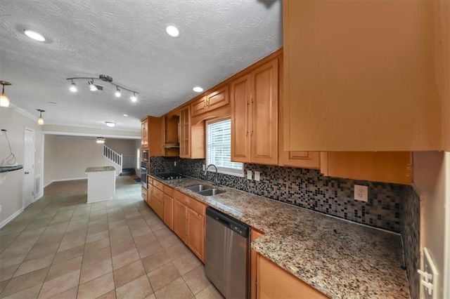 2631 Downing Park Drive SE, Conyers, GA 30094
