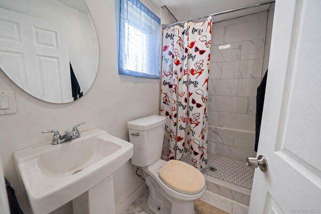 34 E Beech Street, Central Islip, NY 11722
