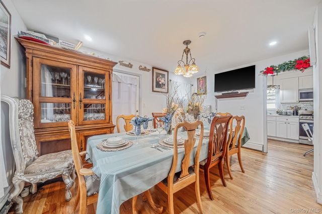 34 E Beech Street, Central Islip, NY 11722