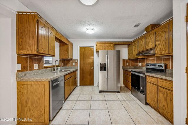 8338 DOBRY Court, Jacksonville, FL 32221