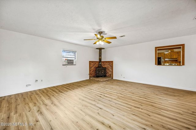 8338 DOBRY Court, Jacksonville, FL 32221