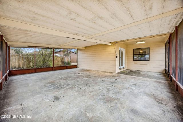 8338 DOBRY Court, Jacksonville, FL 32221