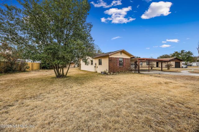 8338 DOBRY Court, Jacksonville, FL 32221