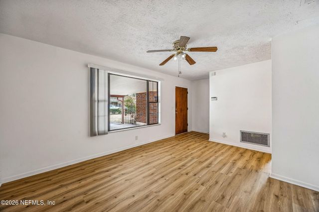 8338 DOBRY Court, Jacksonville, FL 32221